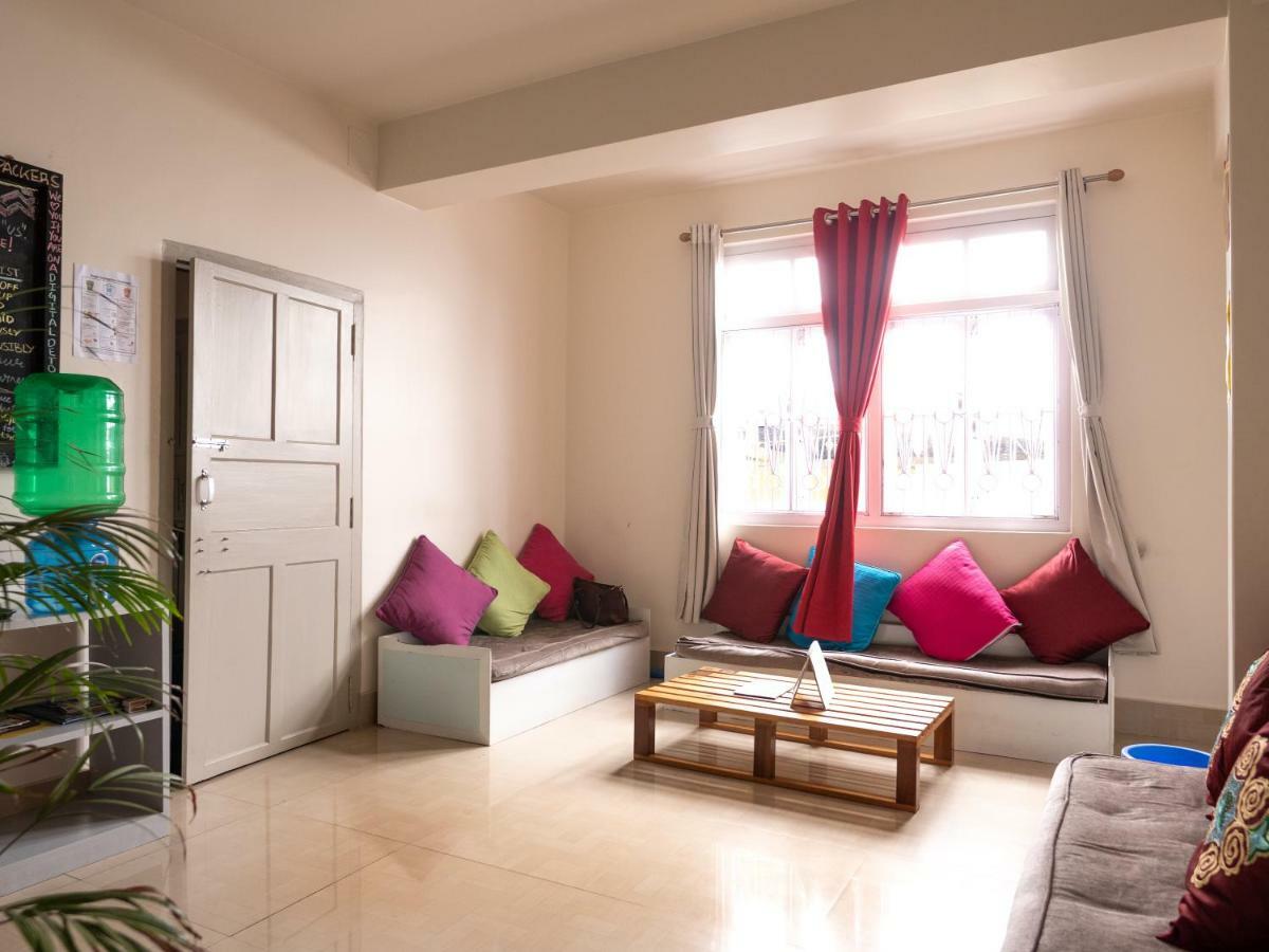 Albergue Tag Along Backpackers Gangtok Exterior foto